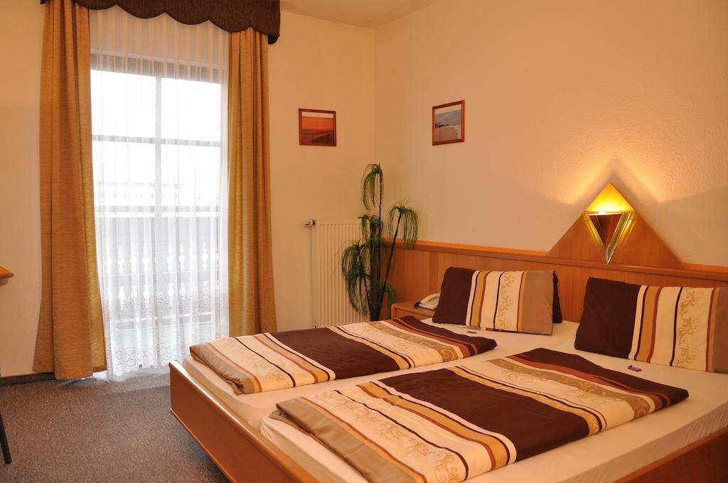 Hotel Fasold Sulzfeld  Szoba fotó