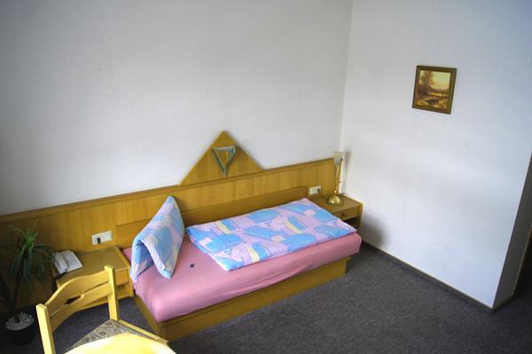 Hotel Fasold Sulzfeld  Szoba fotó