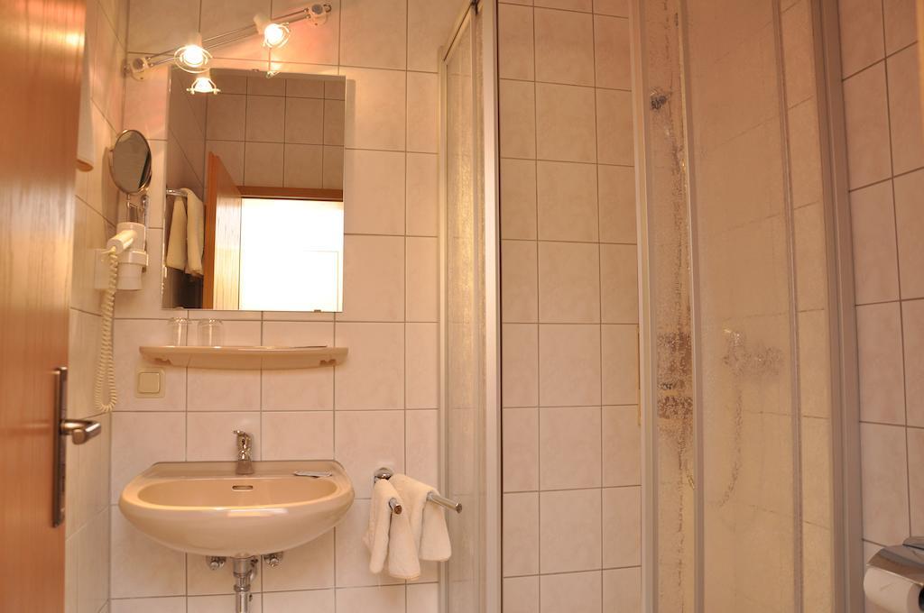 Hotel Fasold Sulzfeld  Szoba fotó