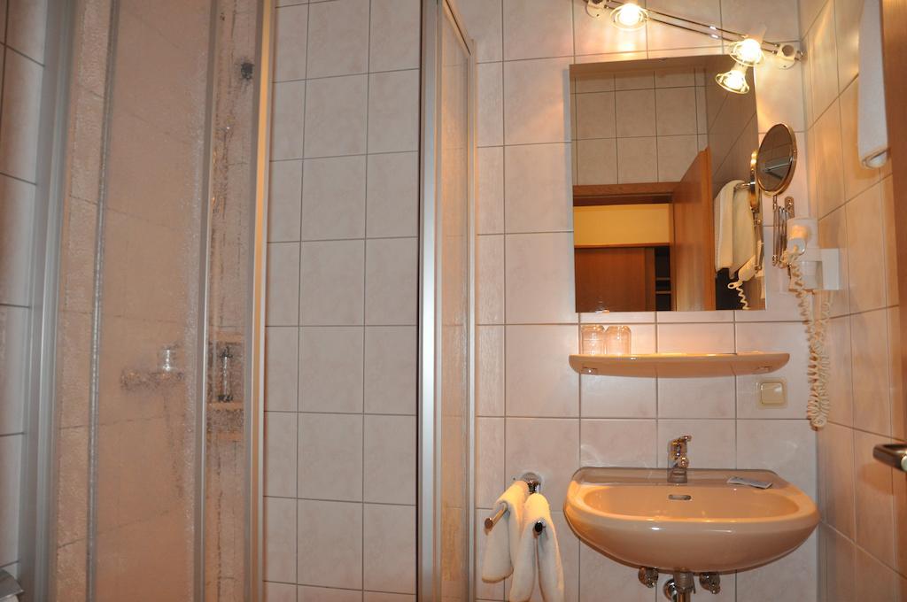 Hotel Fasold Sulzfeld  Szoba fotó